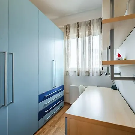 The Grand Luxurious Duplex By Ps Apartmán