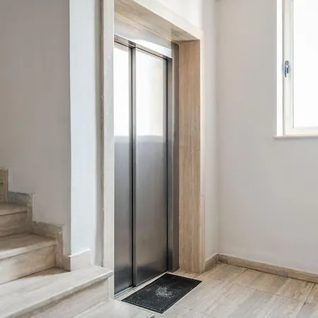 The Grand Luxurious Duplex By Ps Apartmán *