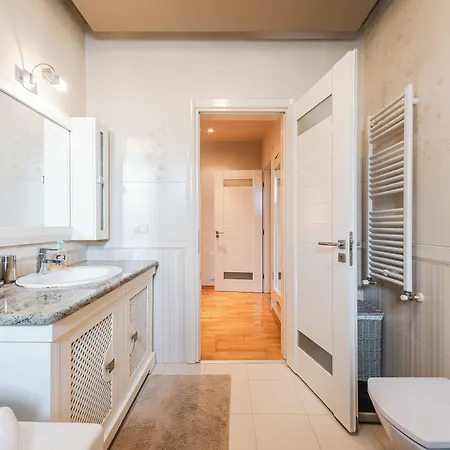 The Grand Luxurious Duplex By Ps Durrës